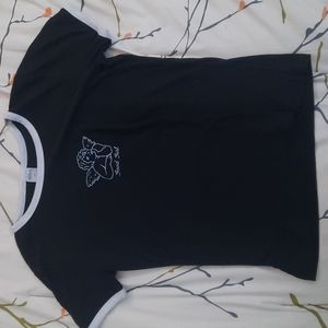 Black short sleeve tee